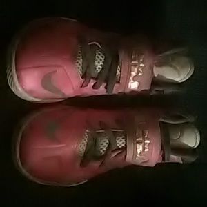 LeBron Soldier 7's pink